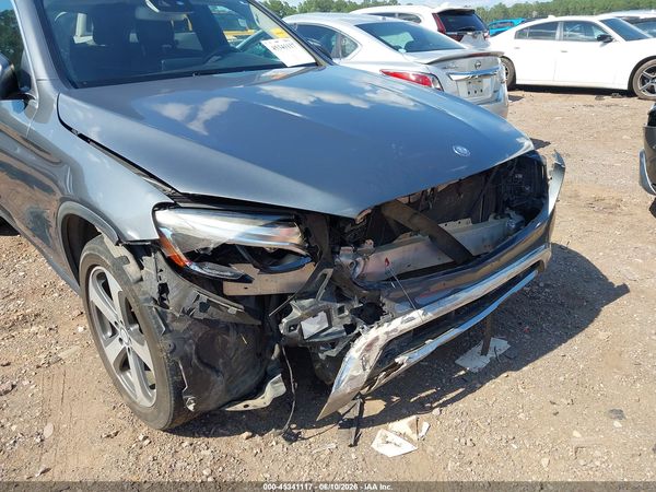2016 MERCEDES-BENZ GLC 300 GLC300