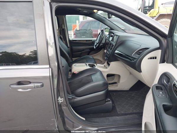 2020 DODGE GRAND CARAVAN SXT — I5