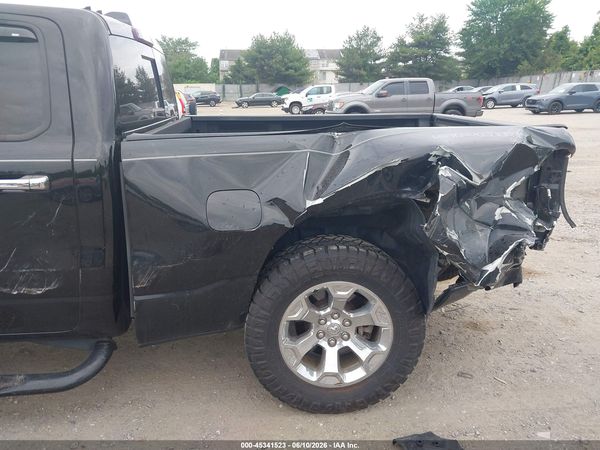 2022 RAM 1500 BIG HORN  4X4 6'4 BOX