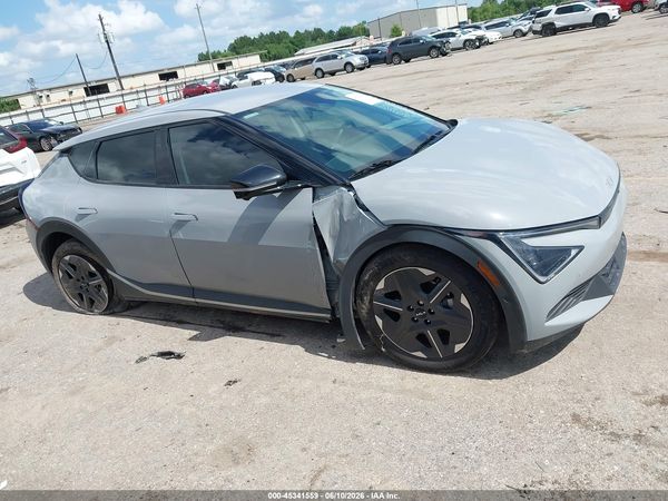 2025 KIA EV6 LIGHT LONG RANGE RWD