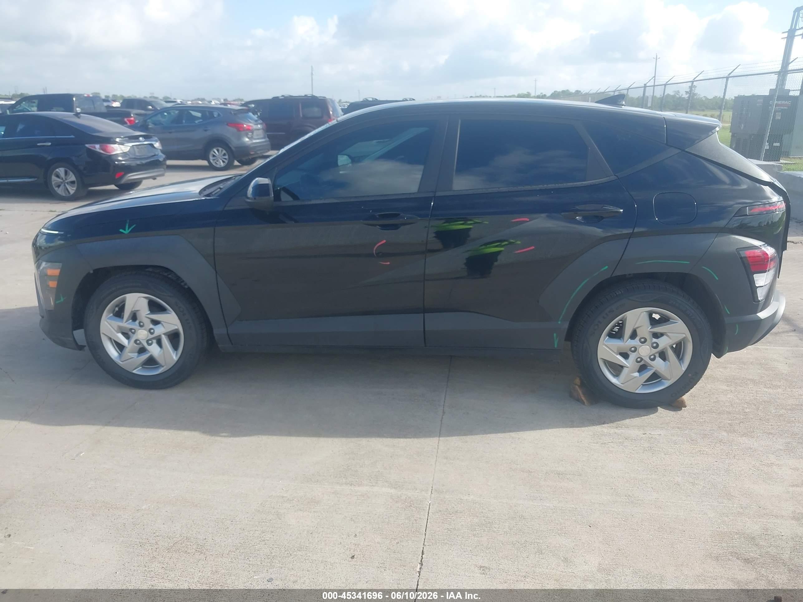 2024 HYUNDAI KONA SE