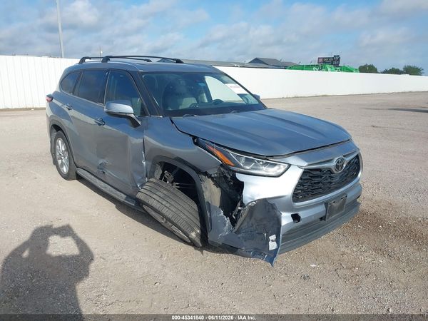 2021 TOYOTA HIGHLANDER LIMITED