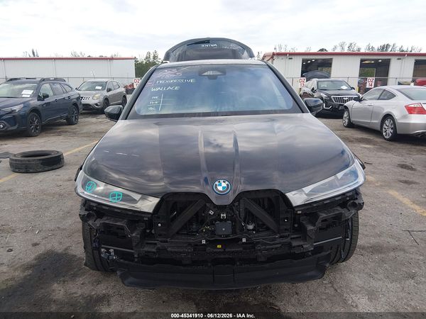 2025 BMW IX XDRIVE50