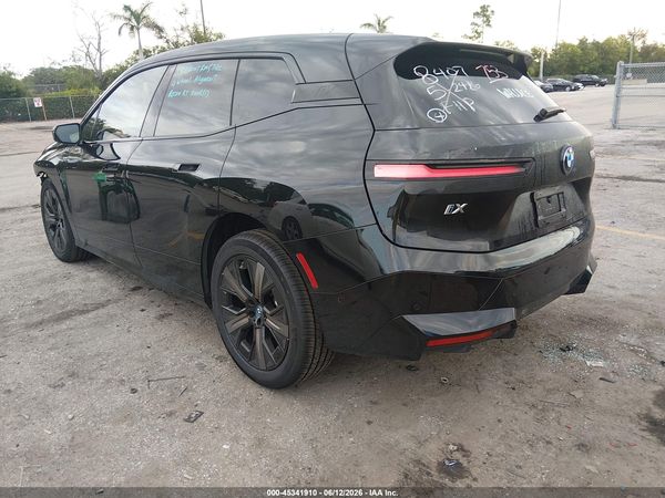 2025 BMW IX XDRIVE50