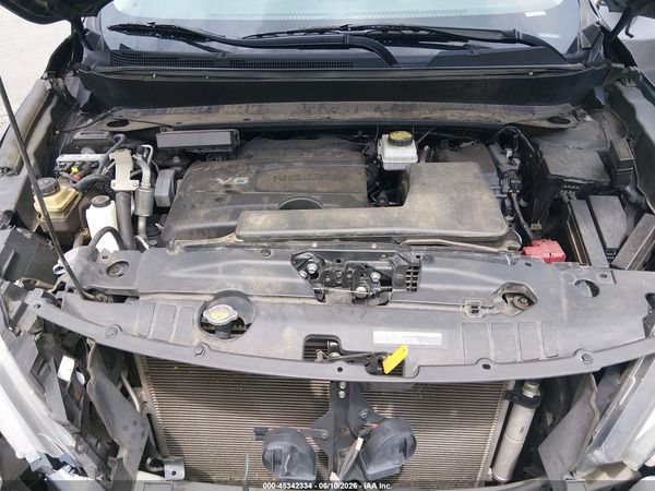 2019 NISSAN PATHFINDER SL — I10