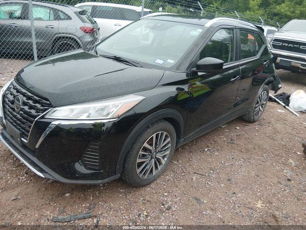 2021 NISSAN KICKS — I2