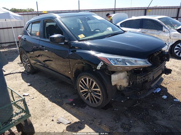 2021 NISSAN KICKS SV XTRONIC CVT