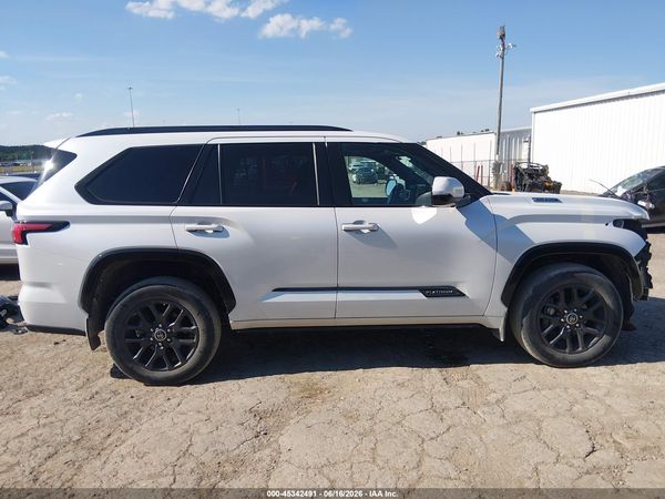 2023 TOYOTA SEQUOIA PLATINUM