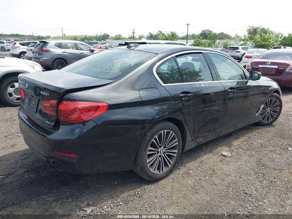 2019 BMW 530I
