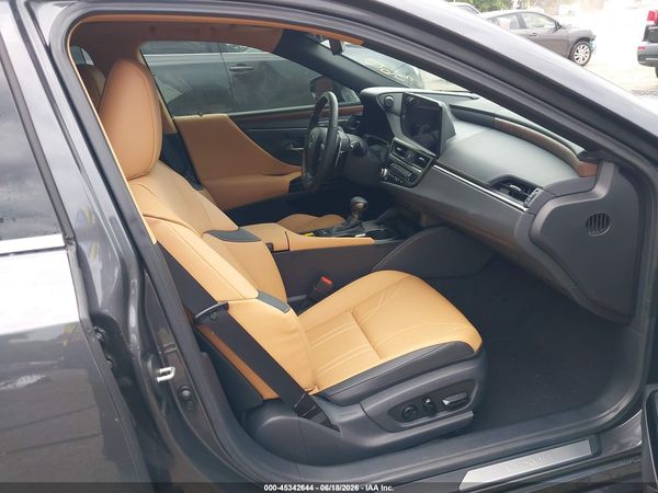 2024 LEXUS ES 300H ULTRA LUXURY