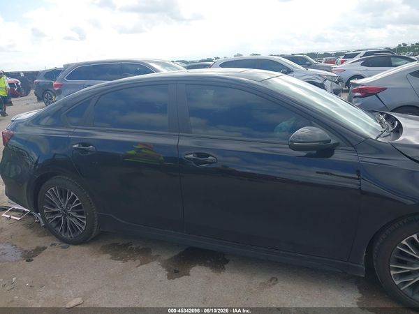 2024 KIA FORTE GT-LINE