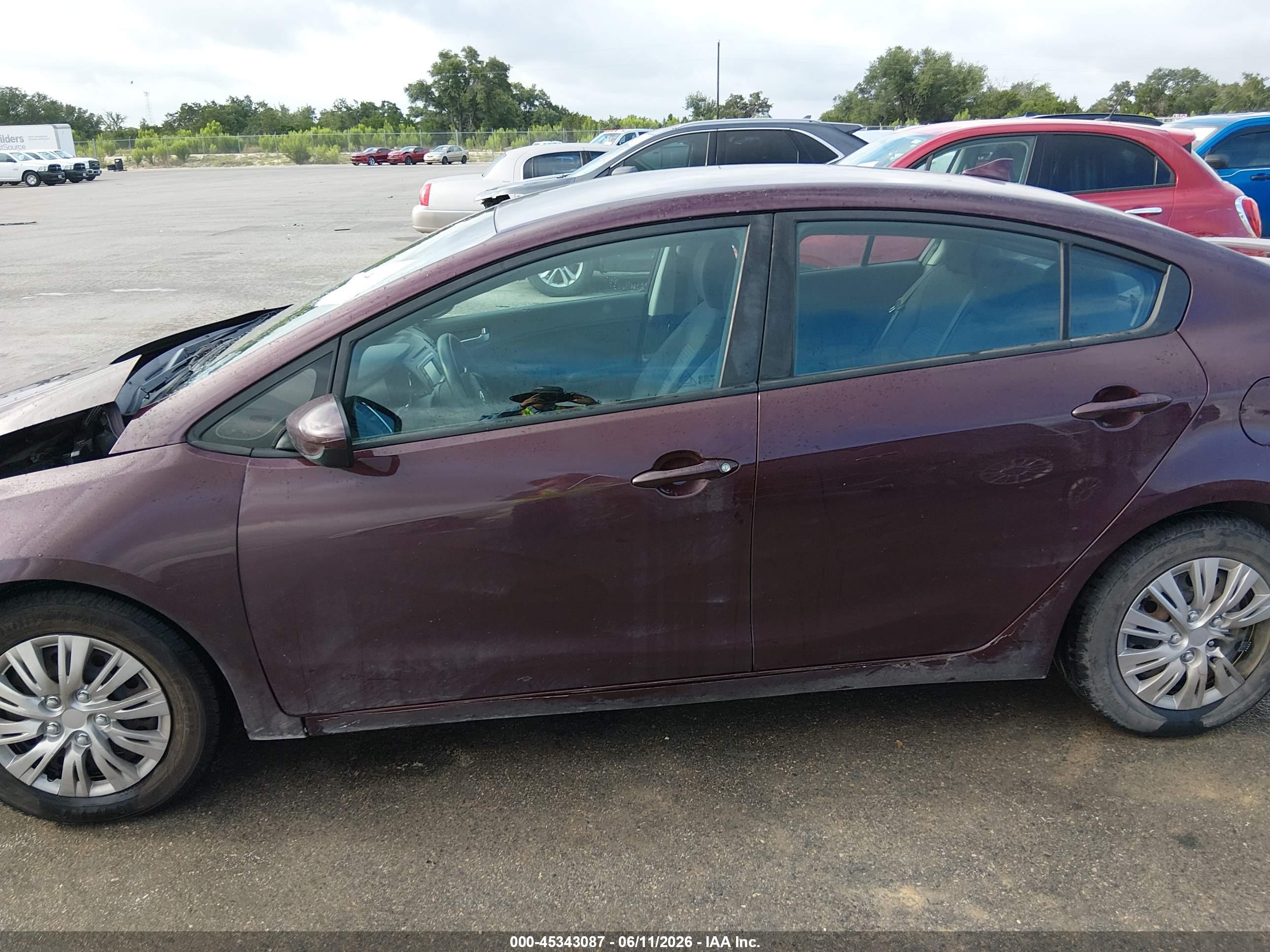 2017 KIA FORTE LX