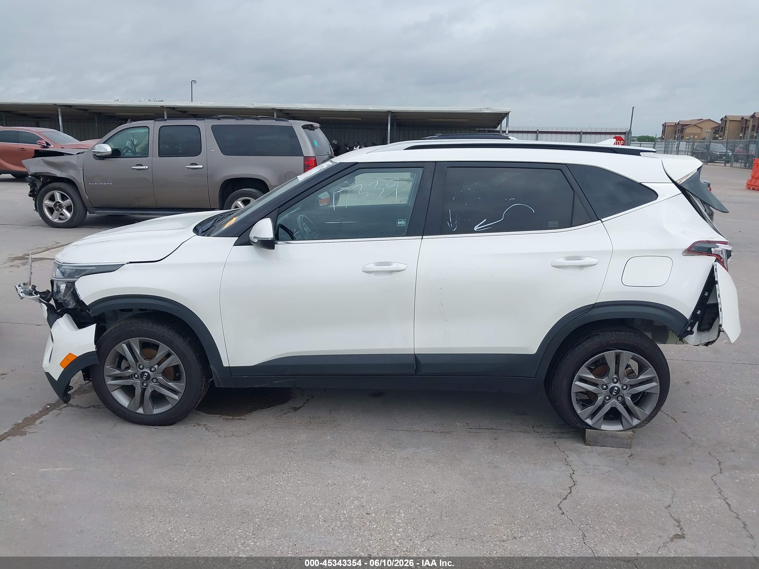 2021 KIA SELTOS S