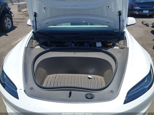 2026 TESLA MODEL 3