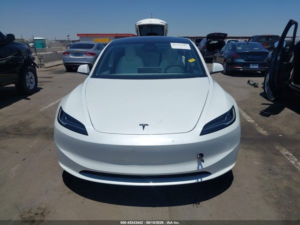 2026 TESLA MODEL 3