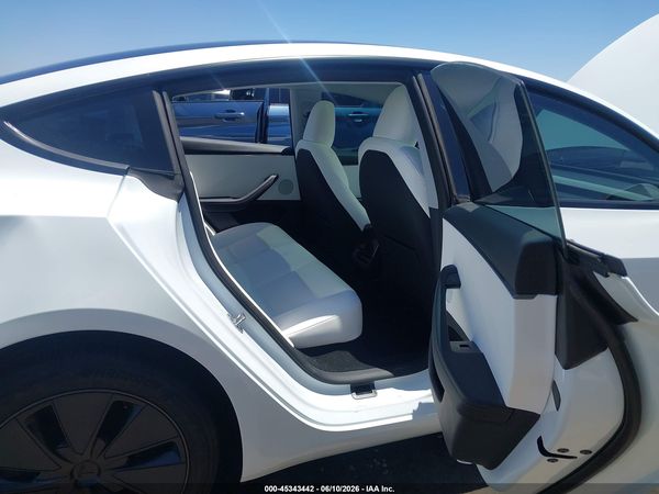 2026 TESLA MODEL 3