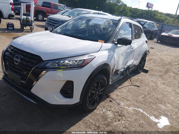 2023 NISSAN KICKS SR XTRONIC CVT