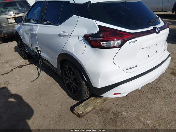 2023 NISSAN KICKS SR XTRONIC CVT