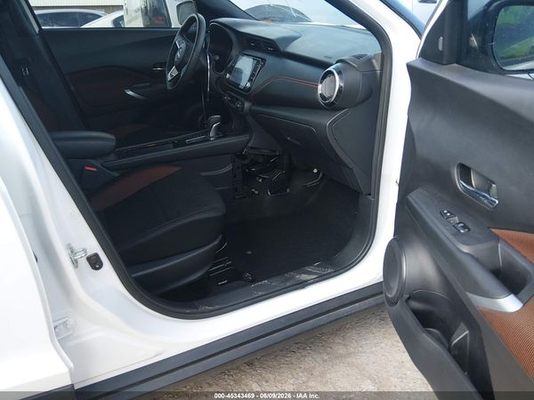 2023 NISSAN KICKS SR XTRONIC CVT
