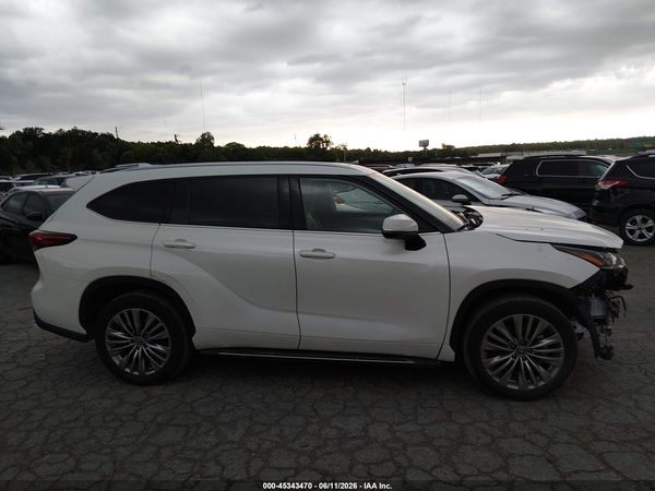 2021 TOYOTA HIGHLANDER PLATINUM
