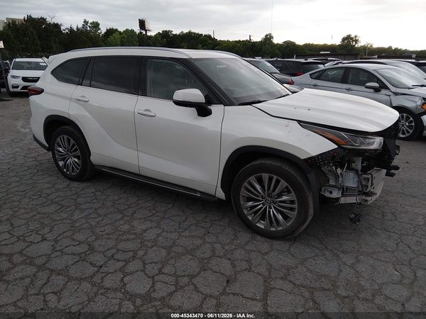 2021 TOYOTA HIGHLANDER PLATINUM