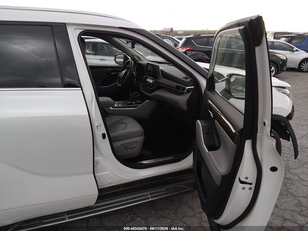 2021 TOYOTA HIGHLANDER PLATINUM