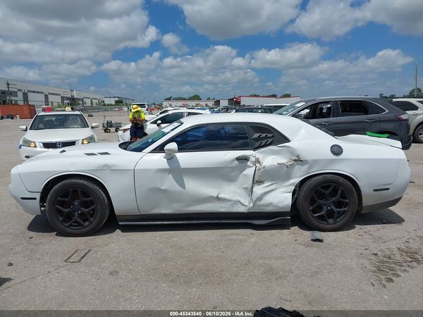 2015 DODGE CHALLENGER SXT