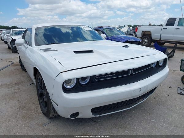 2015 DODGE CHALLENGER SXT