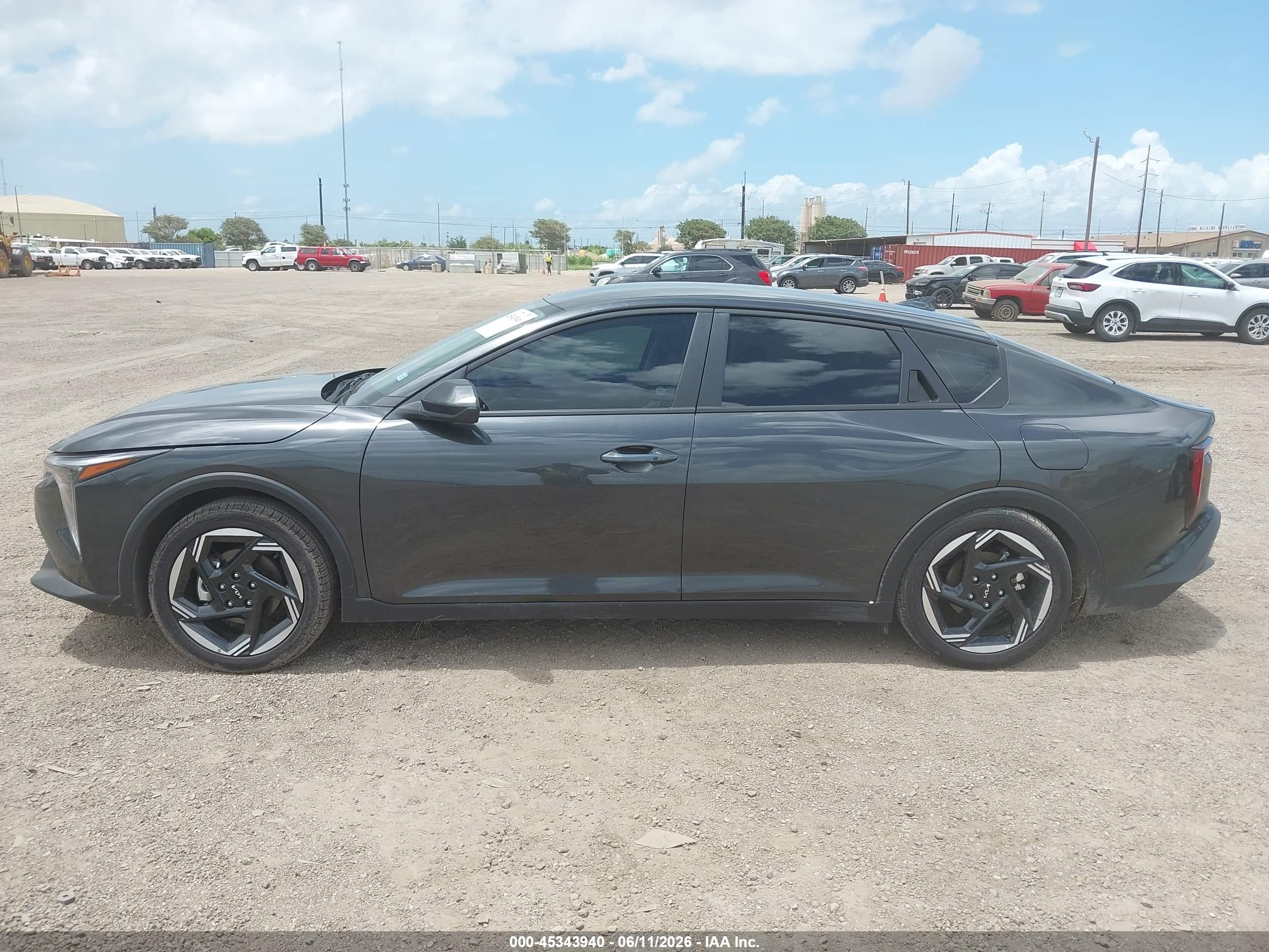 2025 KIA K4 EX