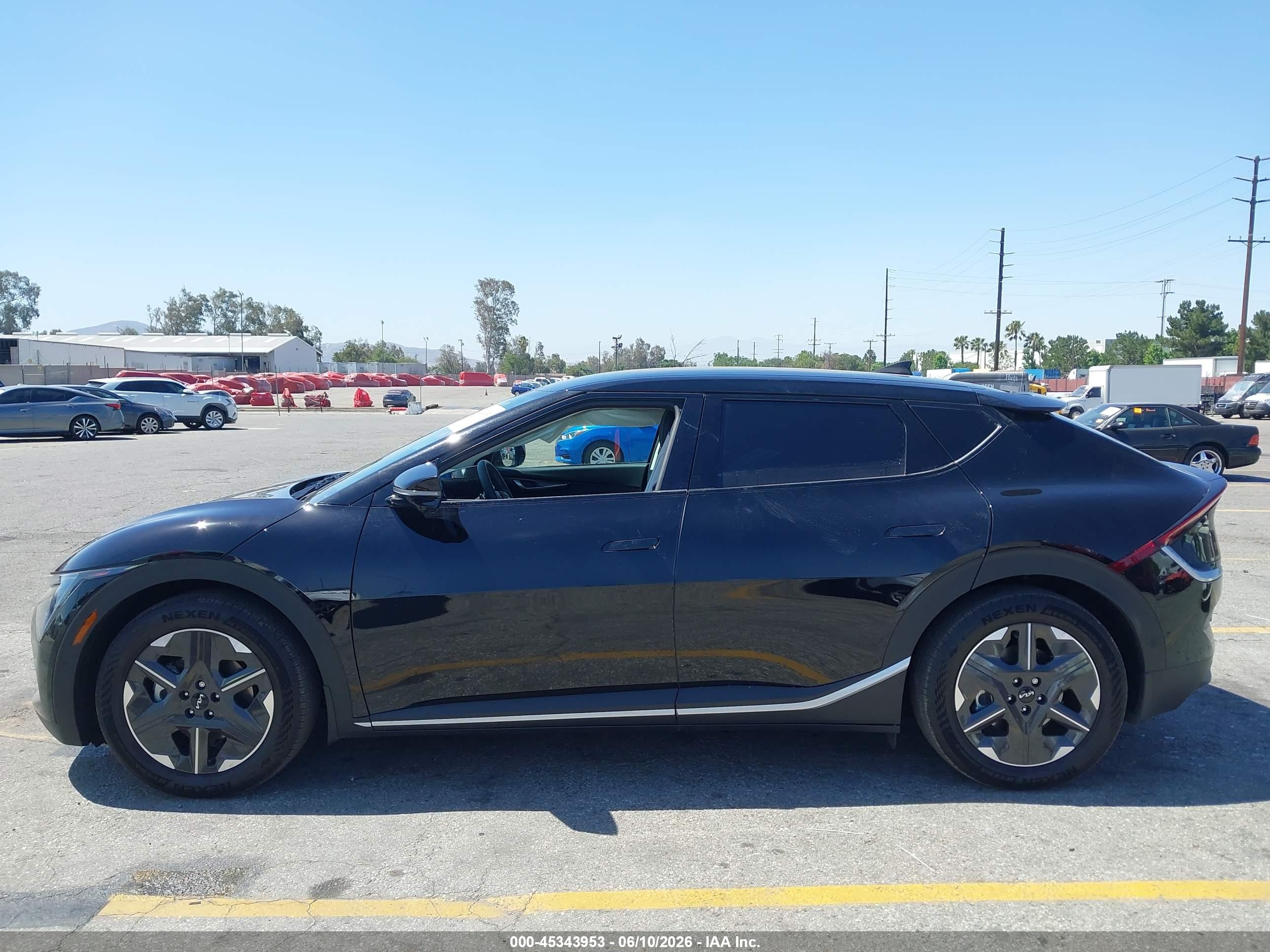 2025 KIA EV6 LIGHT LONG RANGE RWD