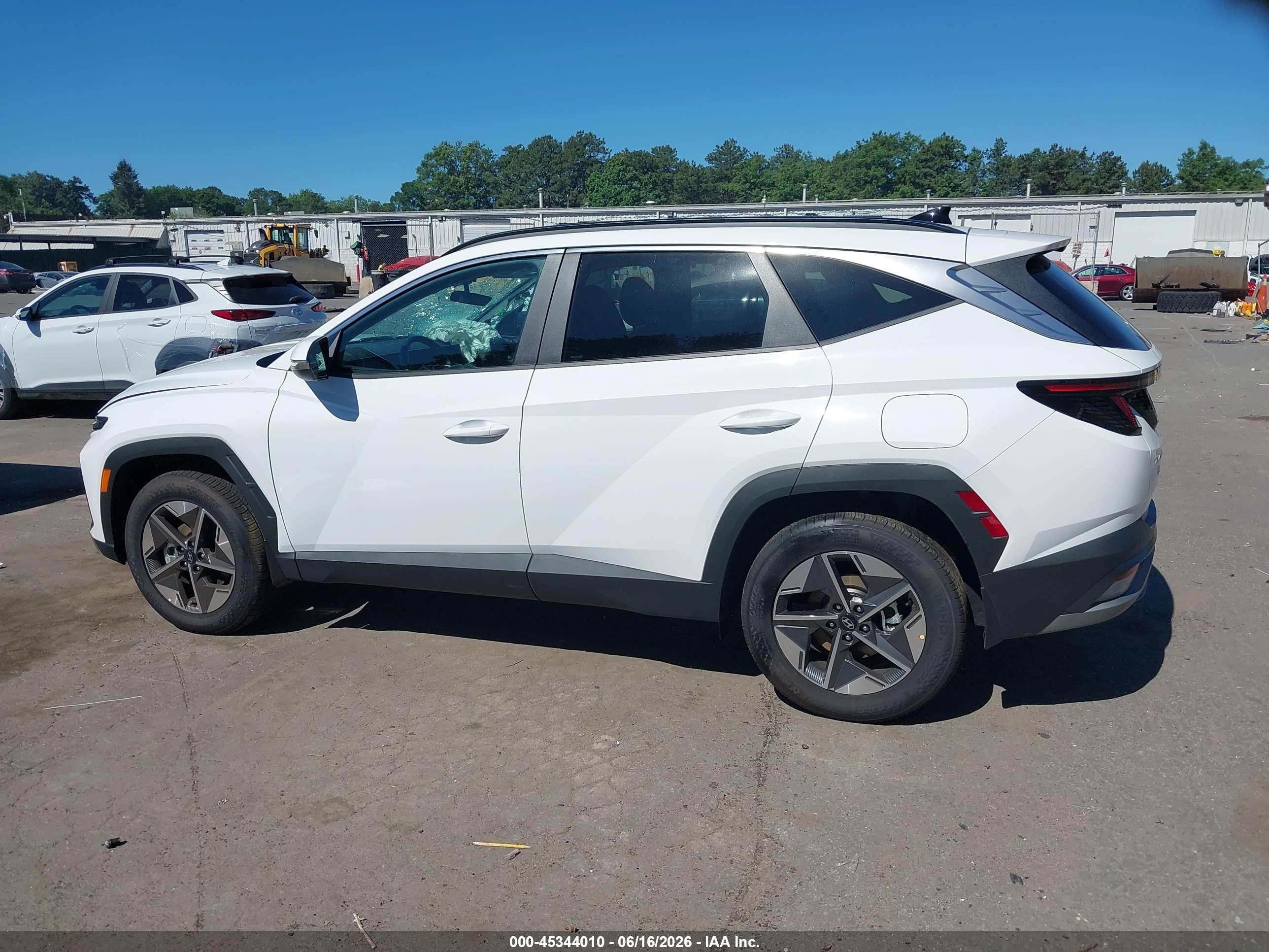 2026 HYUNDAI TUCSON SEL PREMIUM
