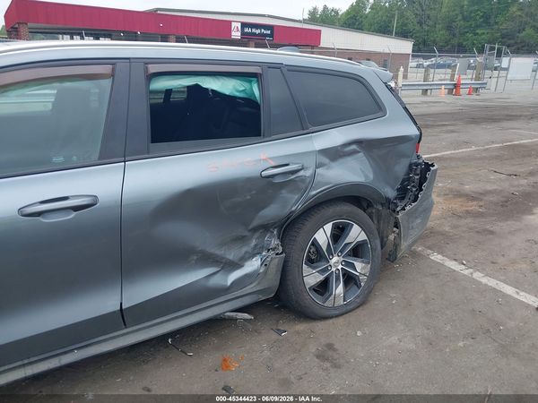2020 VOLVO V60 CROSS COUNTRY T5