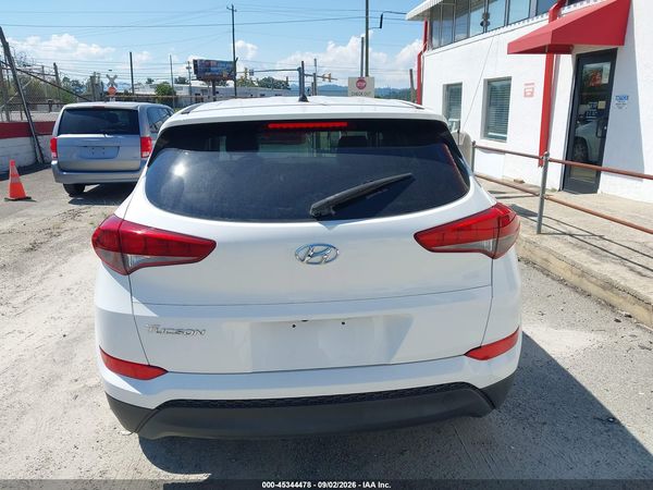 2018 HYUNDAI TUCSON SE