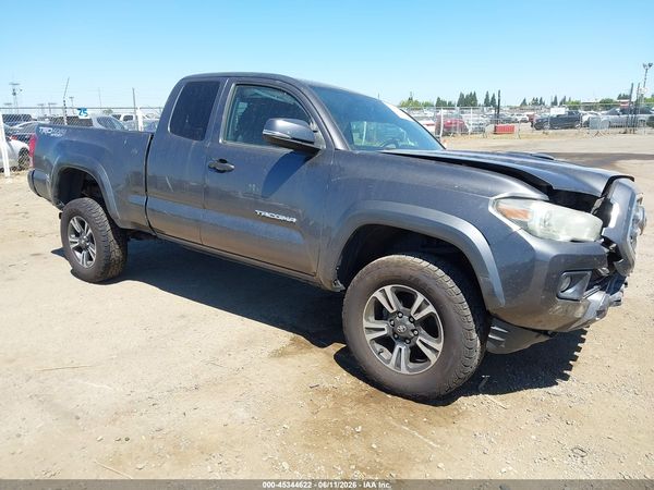 2017 TOYOTA TACOMA TRD SPORT