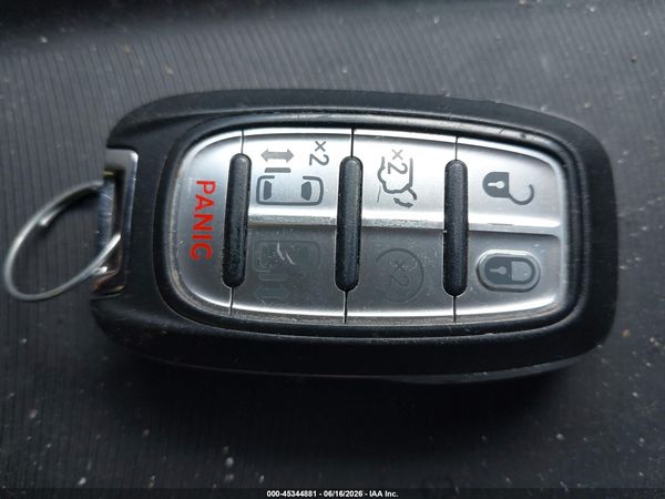 2019 CHRYSLER PACIFICA TOURING PLUS