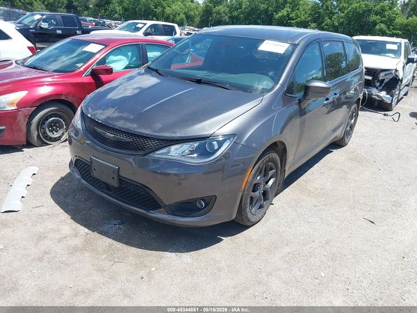 2019 CHRYSLER PACIFICA TOURING PLUS