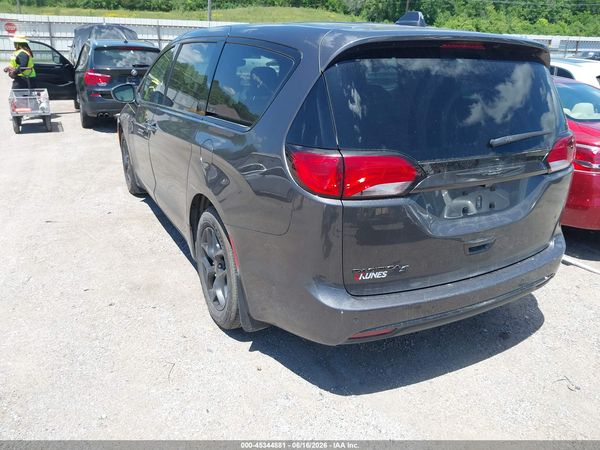 2019 CHRYSLER PACIFICA TOURING PLUS