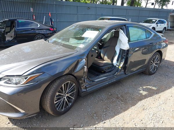 2025 LEXUS ES 300H 300h Premium