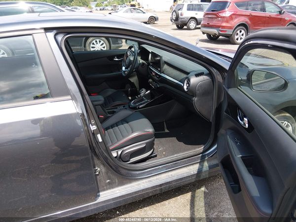 2022 KIA FORTE GT