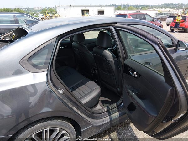 2022 KIA FORTE GT