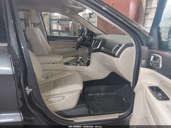 2019 JEEP GRAND CHEROKEE LAREDO E 4X4