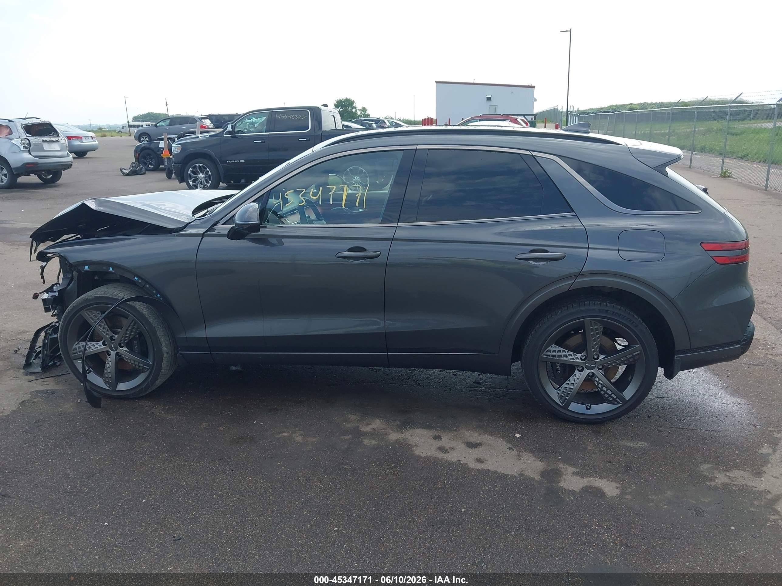 2023 GENESIS GV70 2.5T AWD