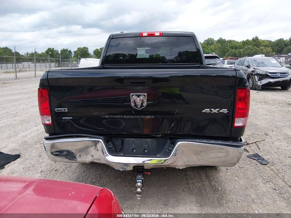 2021 RAM 1500 CLASSIC SLT  4X4 5'7 BOX
