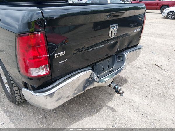 2021 RAM 1500 CLASSIC SLT  4X4 5'7 BOX