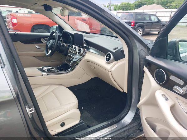 2016 MERCEDES-BENZ GLC 300 GLC300