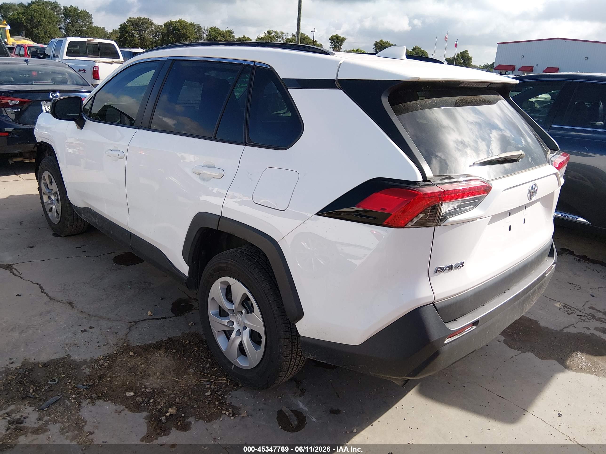 2021 TOYOTA RAV4 LE