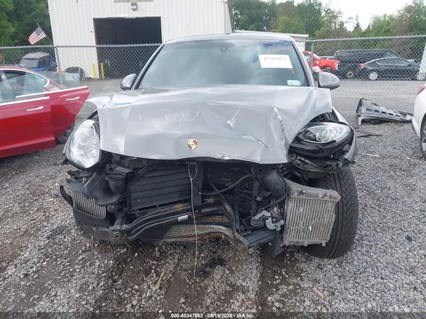 2016 PORSCHE CAYENNE GTS