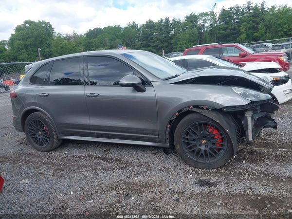 2016 PORSCHE CAYENNE GTS