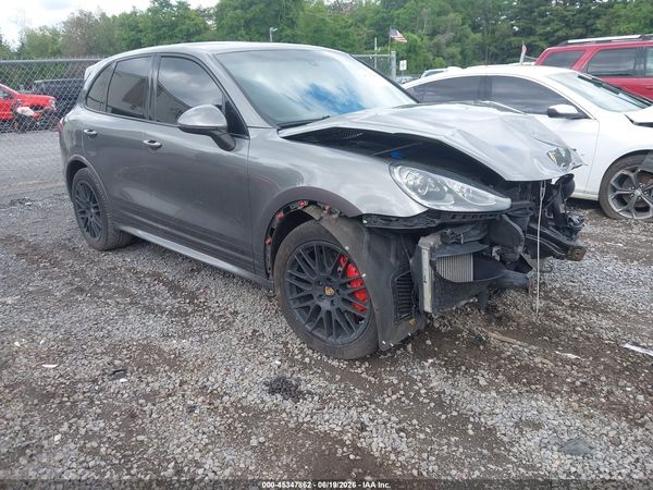 2016 PORSCHE CAYENNE GTS