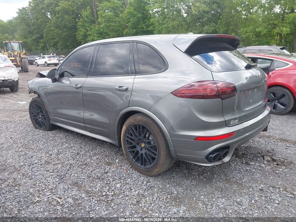 2016 PORSCHE CAYENNE GTS